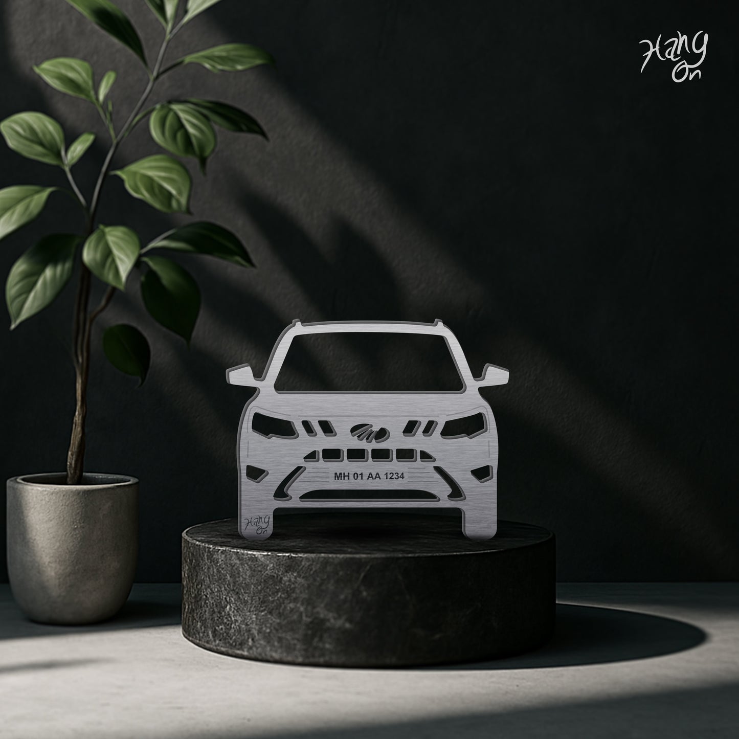 Keychain For Mahindra Xuv 300